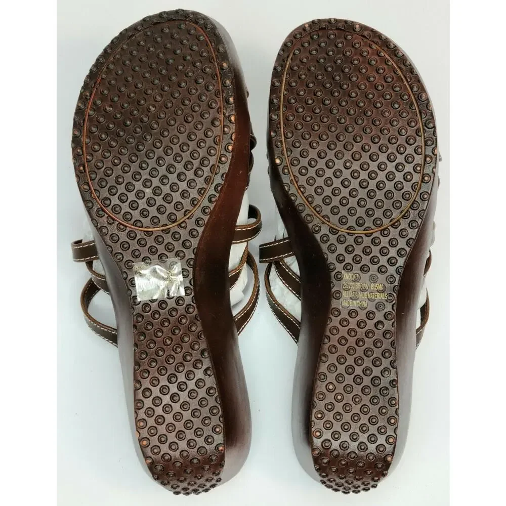 New Fashion Bug Women's Brown Strappy Sandals Size 8.5W Knock7 257230 Manmade